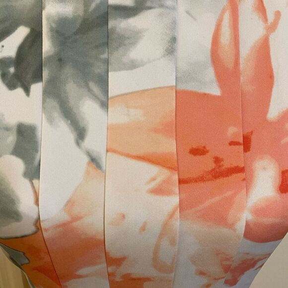 Vince Camuto Fit and Flare Floral Scuba Dress - Size 4 - Picture 5 of 6